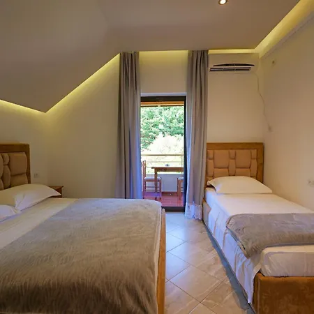 En Ad Hotel Ksamil