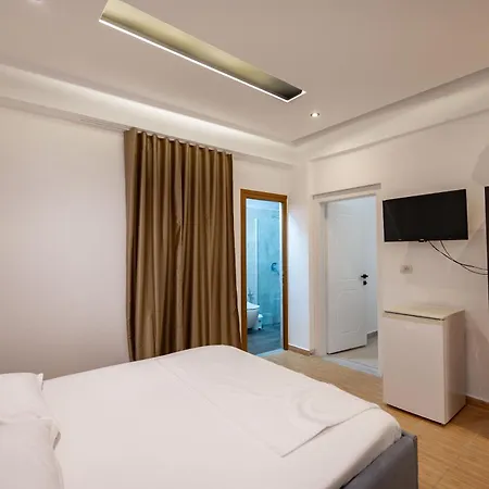 Hotel Enad 4*