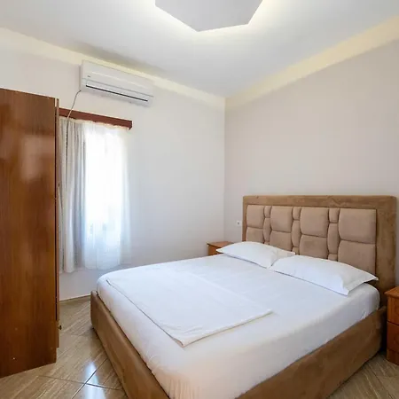 En Ad Hotel