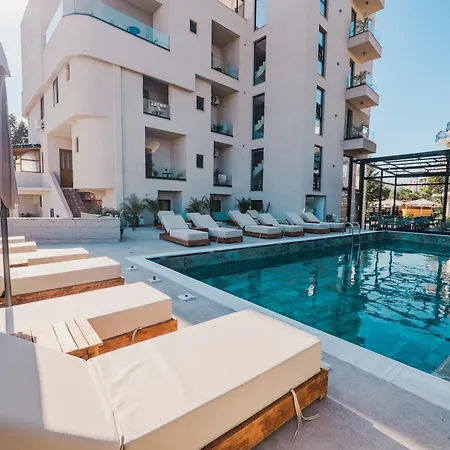 Enad Hotel 4*