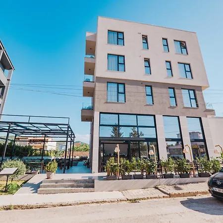 Hotel Enad