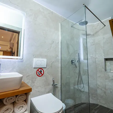 Hotel En Ad 3*