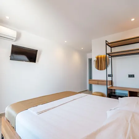 En Ad Hotel 3*