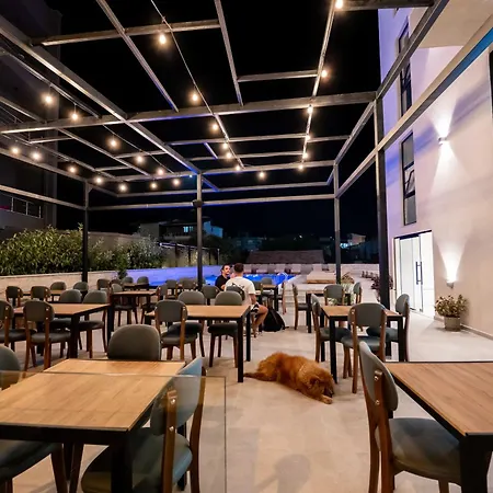 Hotel Enad