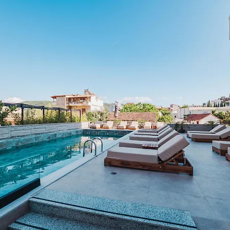 Enad Hotel 4*